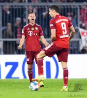 Fussball 1. Bundesliga Saison 21/22: FC Bayern Muenchen -  SC Freiburg
