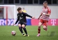 Fussball UEFA Youth League 23/24:  FC Bayern Muenchen - Olympiakos Piraeus