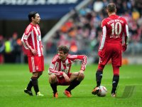 Fussball 1. Bundesliga : (v. li.) Danijel Pranjic, Thomas Mueller, Arjen Robben (FC Bayern Muenchen)
