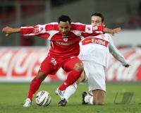 Fussball 1. Bundesliga: VfB Stuttgart - FSV Mainz 05, Zweikampf