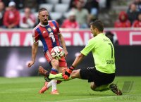 Fussball 1. Bundesliga Saison 14/15: FC Bayern Muenchen - VfB Stuttgart