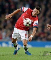 FUSSBALL  CHL  Saison 2013/2014: Arsenal London - SSC Neapel