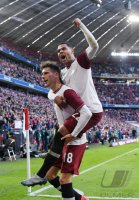 Fussball 1. Bundesliga Saison 19/20: JUBEL Leon Goretzka (FC Bayern Muenchen)