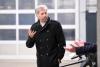 Oberbuergermeister Palmer hat die groesste Photovoltaikanlage Tuebingens offiziell in Betrieb genommen