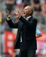 Fussball 2. Bundesliga:  TSV 1860 Muenchen - Jahn Regensburg