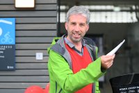 Oberbuergermeister Palmer nimmt die Radgarage am Tuebinger Hauptbahnhof in Betrieb