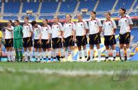 FUSSBALL  Olympia 2008   Vorrunde  Frauen  Korea  DVR  - Deutschland