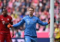 Fussball 1. Bundesliga Saison 15/16: FC Bayern Muenchen - Borussia Dortmund