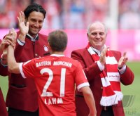 Fussball 1. Bundesliga Saison 16/17: FC Bayern Muenchen - SC Freiburg