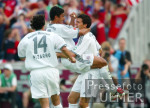 Fussball DFB-POKAL: BAYERN - LAUTERN, JUBEL n. 2:0