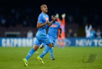 FUSSBALL  CHL  Saison 2013/2014: JUBEL Goekhan Inler (SSC Neapel)