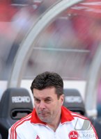 Fussball 1. Bundesliga :  Trainer Dieter Hecking (1 FC Nuernberg)