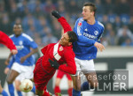 Fussball Bundesliga: Schalke - Zweikampf, Zweikampf