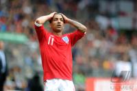 FUSSBALL INTERNATIONAL: Aaron LENNON (England)