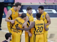 Basketball 1. Bundesliga 2013/2014: Walter Tigers Tuebingen  - s Oliver Baskets Wuerzburg