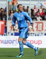 Fussball 1. Bundesliga Saison   2011/2012 :  Torwart Manuel Neuer (FC Bayern Muenchen)