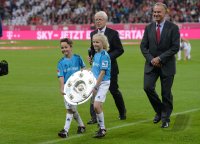 Fussball  1. Bundesliga Saison 2013/2014: FC Bayern Muenchen - Borussia Moenchengladbach