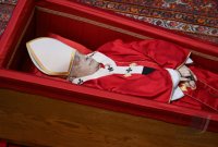 Vatikan / Rom: Trauer nach dem Tod von Papst Franziskus I.