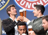 Fussball 1. Bundesliga 15/16: FC Bayern Muenchen