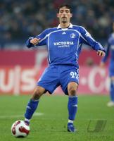 Fussball 1. Bundesliga: Schalke, KURANYI Einzelaktion