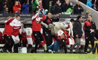 Fussball 1. Bundesliga Saison 15/16: JUBELCRASH VfB Stuttgart