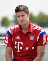 FUSSBALL 1. Bundesliga 14/15: Robert Lewandowski (FC Bayern Muenchen)