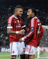 Fussball CHL  Saison 2011/2012: JUBEL mit Kevin Prince Boateng, Robinho (v.li., AC Mailand)