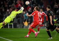 Fussball 1. Bundesliga  Saison  2025/2026  19. Spieltag FC Bayern Muenchen -   FC Augsburg