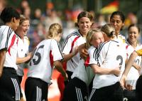 Fussball  Training der deutschen Nationalmannschaft vor dem EM Qualifikationsspiel gegen Irland.