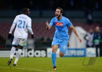 FUSSBALL  CHL  Saison 2013/2014: JUBEL Gonzalo Higuain (SSC Neapel)