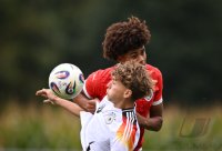 Fussball U 17 WM - Vorbereitung Testspiel
Oesterreich - Deutschland