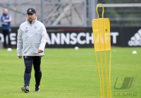 Fussball Training Deutsche Nationalmannschaft in Stuttgart: Bundestrainer Flick (Deutschland)