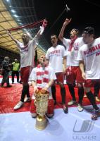 Fussball: DFB Pokal Finale: JUBEL Hamit Altintop, Bastian Schweinsteiger, Miroslav Klose, Daniel van Buyten, Franck Ribery (v. li., FCB)