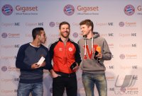 Offizielle Uebergabe der Gigaset ME Smartphones an den FC Bayern Muenchen