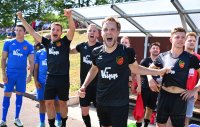 Fussball Relegation zur Oberliga, Rueckspiel 21/22: FC Holzhausen - FC Denzlingen