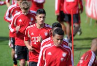 Fussball 1. Bundesliga 11/12: FC Bayern Muenchen Training in Doha