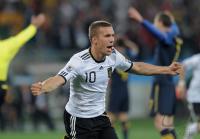 FUSSBALL WM 2010, VORRUNDE: JUBEL PODOLSKI (Deutschland)