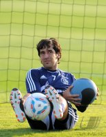 Fussball 1. Bundesliga 11/12: FC Schalke Training in Doha