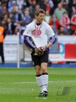 Fussball 1. Bundesliga : DEUTSCHER MEISTER FC Bayern Muenchen; Torwart  Butt  mit Meisterschale