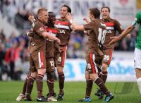 2. Fussball Bundesliga: Marius Ebbers, Charles Takyi, Fabio Morena, Max Kruse, Matthias Lehmann (v.li., Pauli)