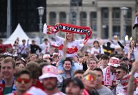 Fussball DFB Pokal Finale 24/25: Arminia Bielefeld - VfB Stuttgart, Public Viewing auf dem Schlossplatz