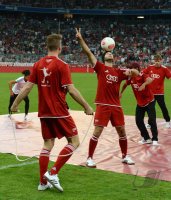 Fussball International Audi Cup 2013: Halbzeitshow, Audi Freestyler