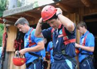 Fussball  SV Stuttgarter Kickers  im Hochseilpark