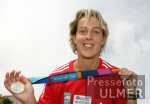 Steffi NERIUS mit ihrer Silbermedaille