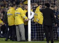 Spielszene FC Barcelona  - Real Madrid/Globalisierungsgegner