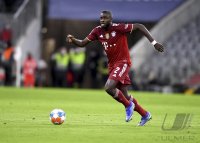 Fussball 1. Bundesliga Saison 21/22: FC Bayern Muenchen - Arminia Bielefeld