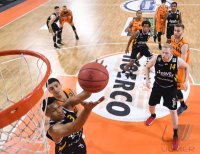Basketball 2. Bundesliga  19/20: wiha Panthers Schwenningen - Tigers Tuebingen