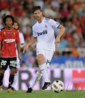 FUSSBALL International Primera Division 10/11:  Xabi  ALONSO  (Real Madrid)