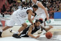 Basketball  1. Bundesliga  10/11  Walter Tigers Tuebingen - Mitteldeutschen Basketball Club
