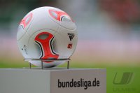 Fussball 1. Bundesliga Saison 12/13: Adidas Torfabrikball